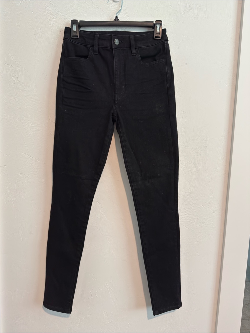 AEO Super High Rise Jegging  Size 6 
360* Next Level Stretch Black